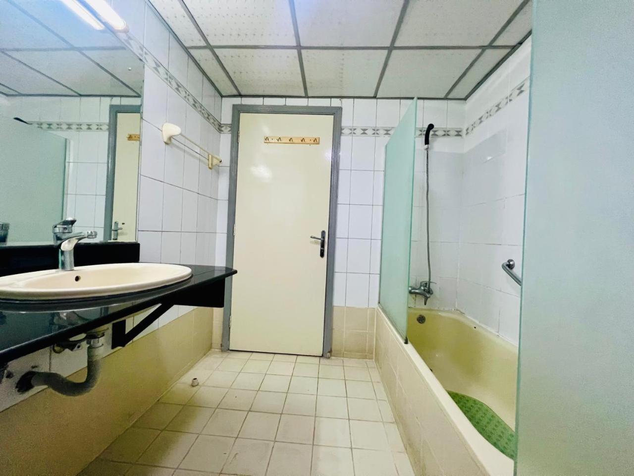 Sky Hotel Apartments Dubai Ngoại thất bức ảnh