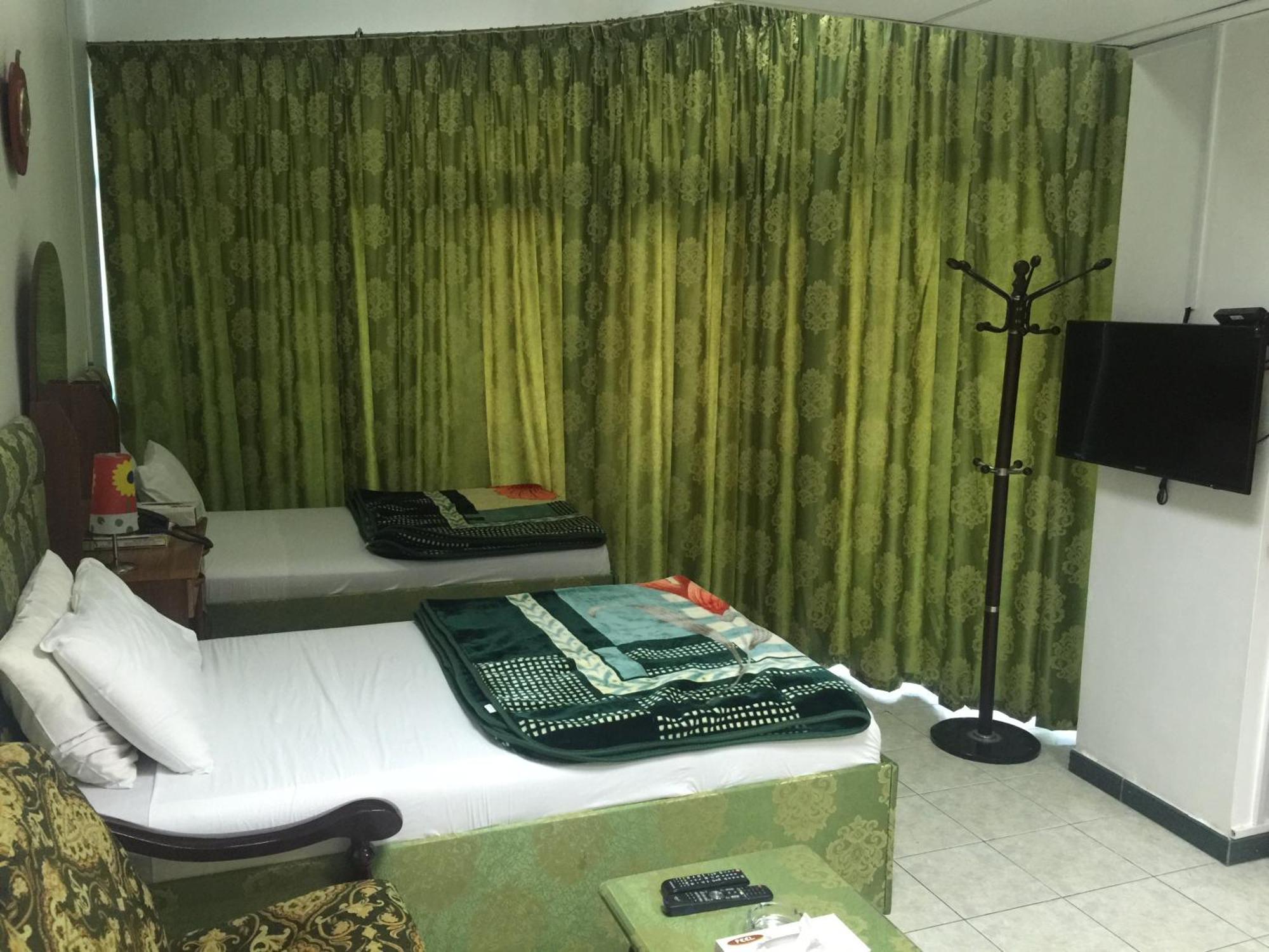 Sky Hotel Apartments Dubai Phòng bức ảnh