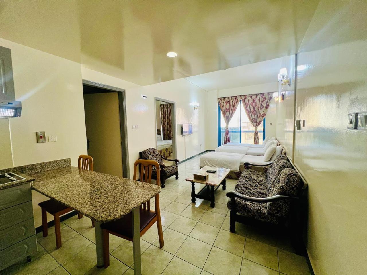Sky Hotel Apartments Dubai Ngoại thất bức ảnh