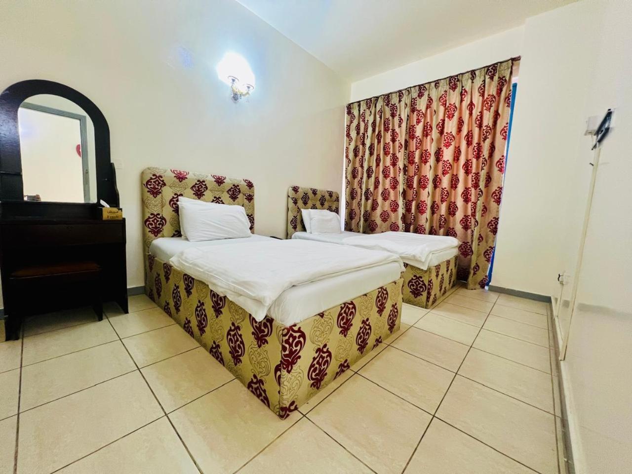 Sky Hotel Apartments Dubai Ngoại thất bức ảnh